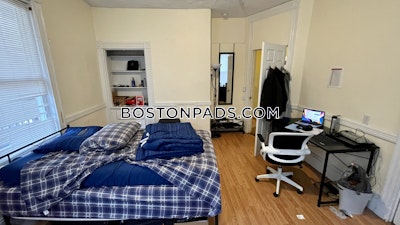 Mission Hill 4 Beds 2 Baths Boston - $6,400