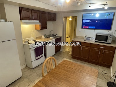 Mission Hill 3 Beds 1 Bath Boston - $3,600