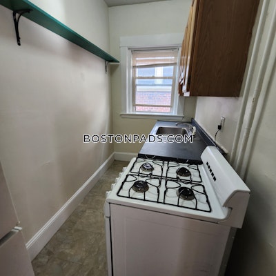 Somerville 1 Bed 1 Bath SOMERVILLE  Winter Hill - $2,250