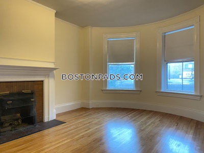 Cambridge Apartment for rent 1 Bedroom 1 Bath  Harvard Square - $2,700