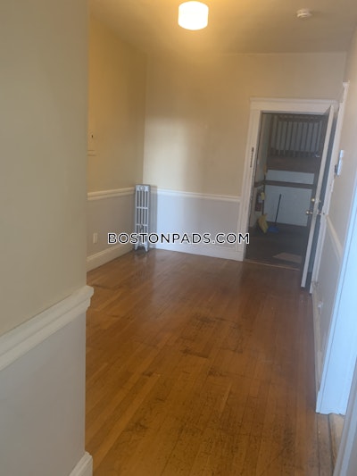 Malden Apartment for rent 1 Bedroom 1 Bath - $2,000 No Fee